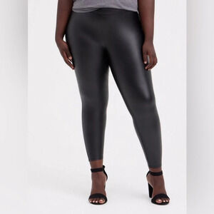 Torrid Black Full Length Signature Waist Faux Leather Leggings Plus Size 3X